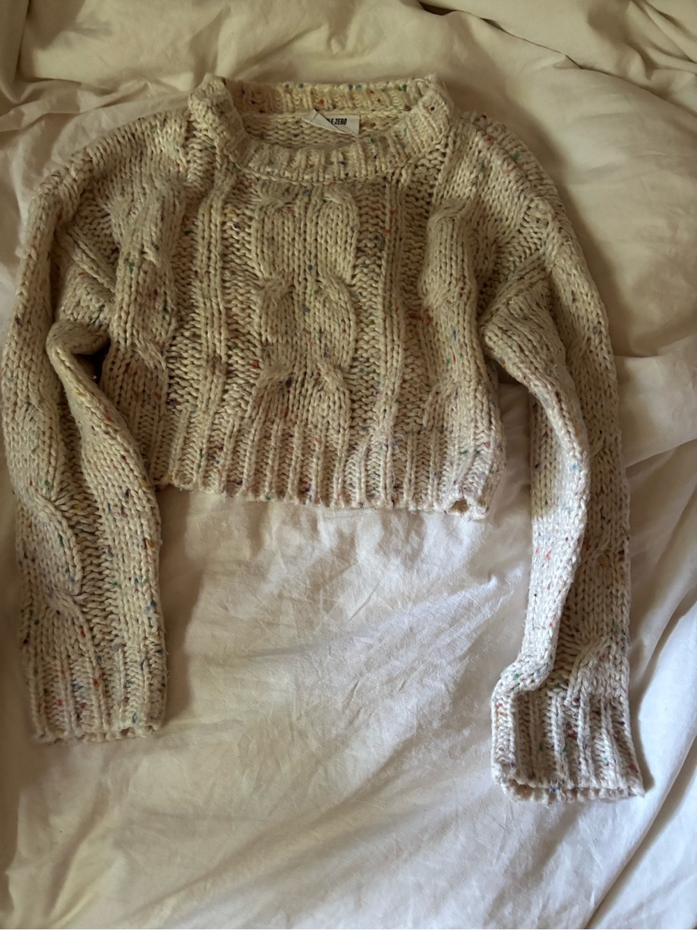 Double Zero Cream Cropped Cable Knit Sweater with Multicolor Flecks